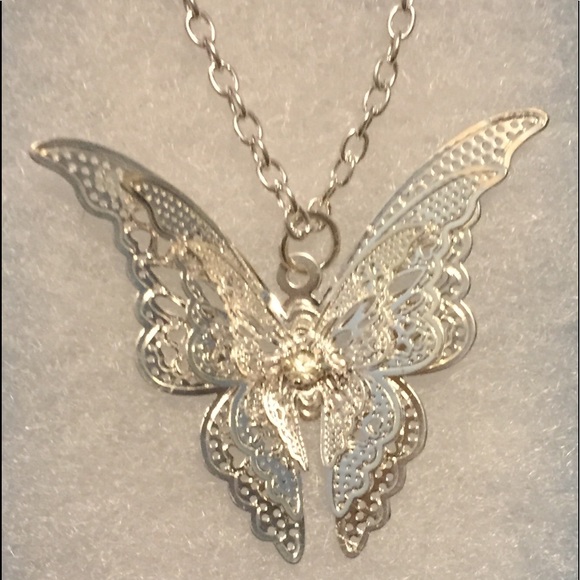 Jewelry - Butterfly 🦋 necklace and earrings 🦋 Jewelry - Butterfly 🦋 necklace and earrings 🦋